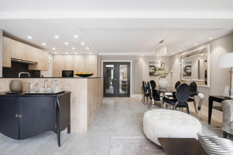 Open plan Dinning...