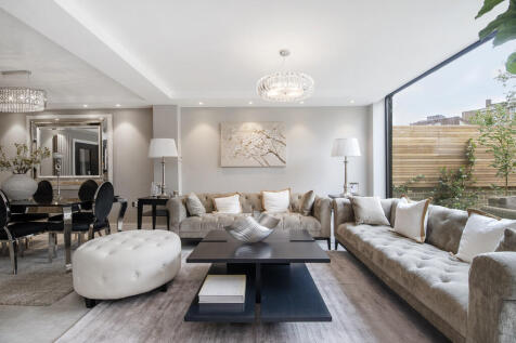 Reception Room (2...