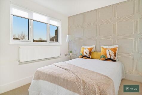 48C Springwell Av...