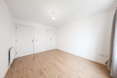 24 Airco Close - ...