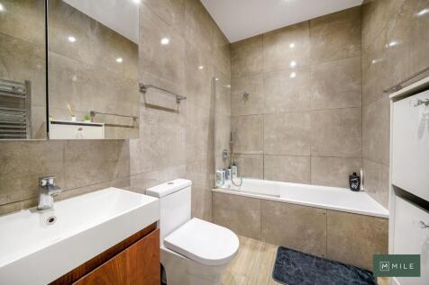 Flat 2, 167 Dudde...
