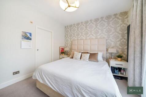 Flat 2, 167 Dudde...