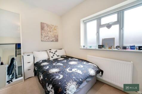 Flat 2, 167 Dudde...