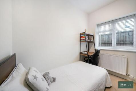 Flat 2, 167 Dudde...