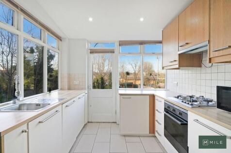 Flat 1, 165 Brond...