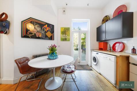 Flat A, 21 Park R...