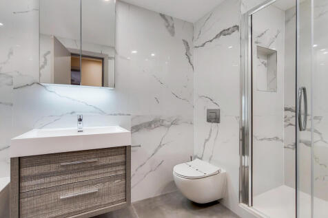 10_Bathroom-1