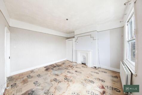 33 Warbeck Road -...