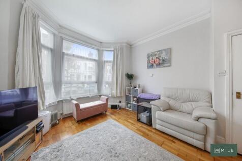 147a Purves Road ...