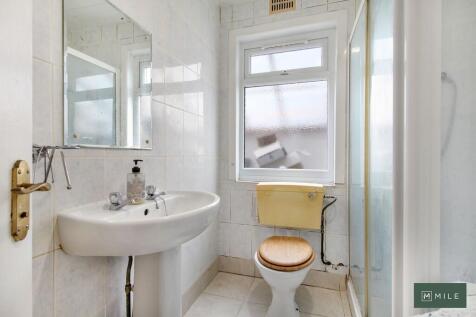 147a Purves Road ...