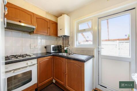 147a Purves Road ...
