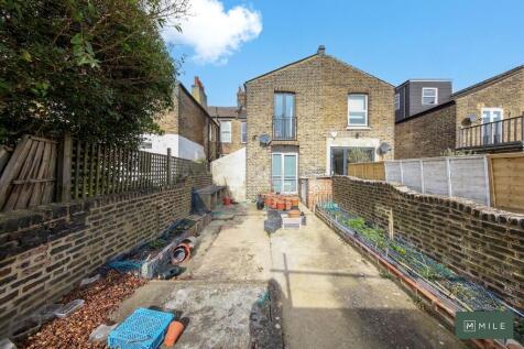 147a Purves Road ...