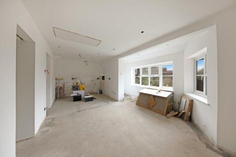 Flat 6, Buckingha...