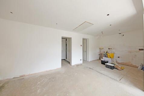 Flat 6, Buckingha...