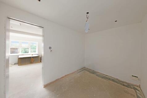 Flat 6, Buckingha...