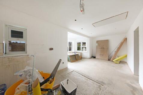 Flat 6, Buckingha...