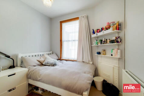 4_Bedroom 2-0