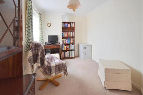 Bedroom Three/Study