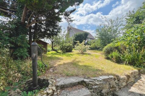 Garden with Pump