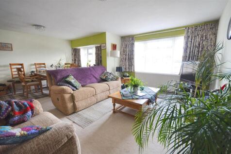 Sitting/Dining Room