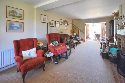 Sitting/Dining Room