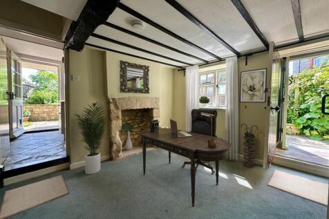Inner Hall (Virtually Staged)