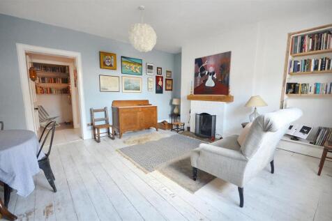 Sitting/Dining Room