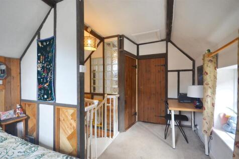 Landing/Study Space