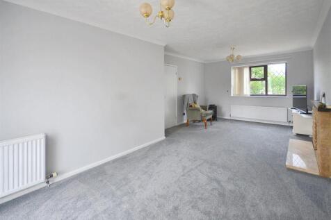Sitting/Dining Room