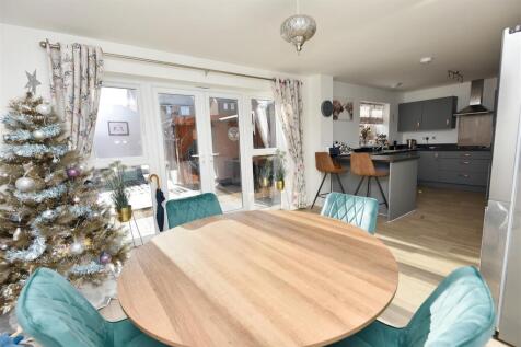 Kitchen/Dining/Family Room