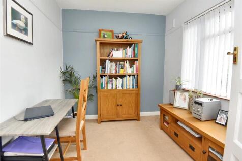 Bedroom Three/Study