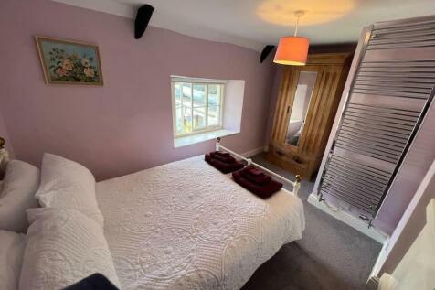 Bedroom 2.jpg