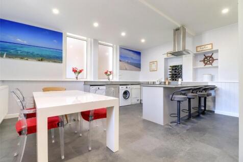 Kitchen 3.jpg