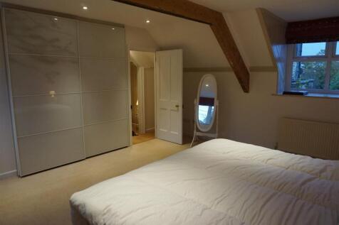 Main bed 3.JPG