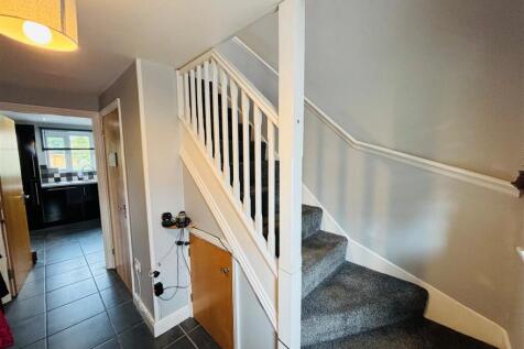33bowhall.jpg