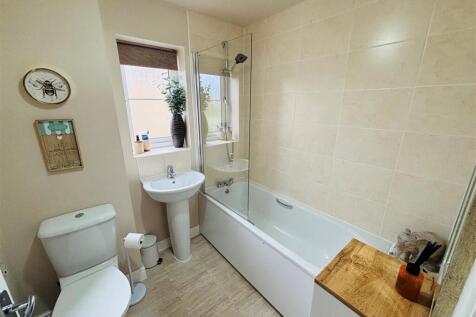 110linbath.jpg