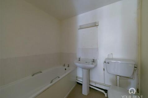 Flat B Bathroom