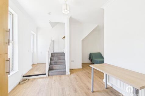 45A Apsley Lounge
