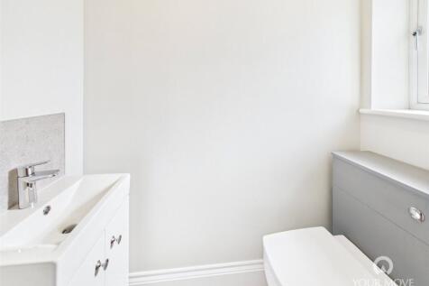 Cloakroom/Wc