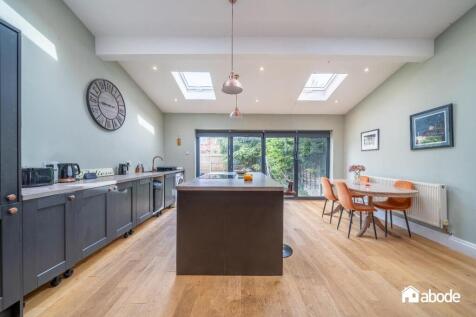 31 Sunnyside (10 of 20).jpg