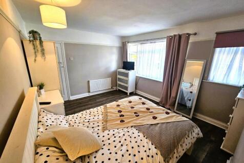 52A coro - bed pic 3.jpg