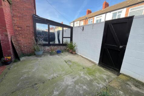 patio1.jpg