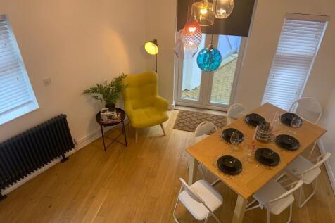 dining room.jpg