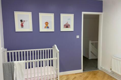 cot room.jpg