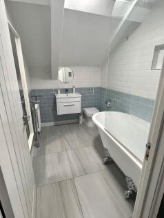 BATHROOM MYERS.jpg