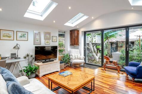 Property Image 9