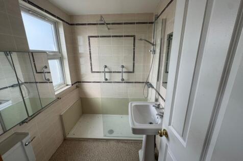 Bathroom 3