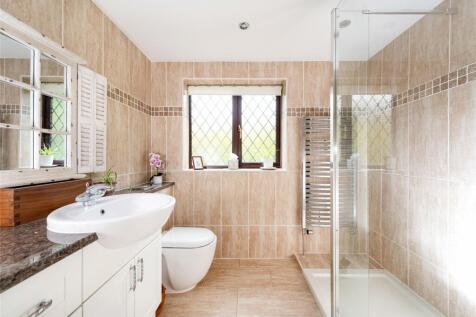 Ground Floor Shower