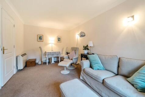 Sitting/Dining Room