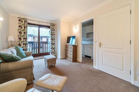 Sitting/Dining Room